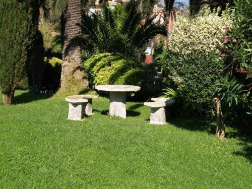 Hotel Hostal Del Sol Sant Feliu de Guíxols Ngoại thất bức ảnh